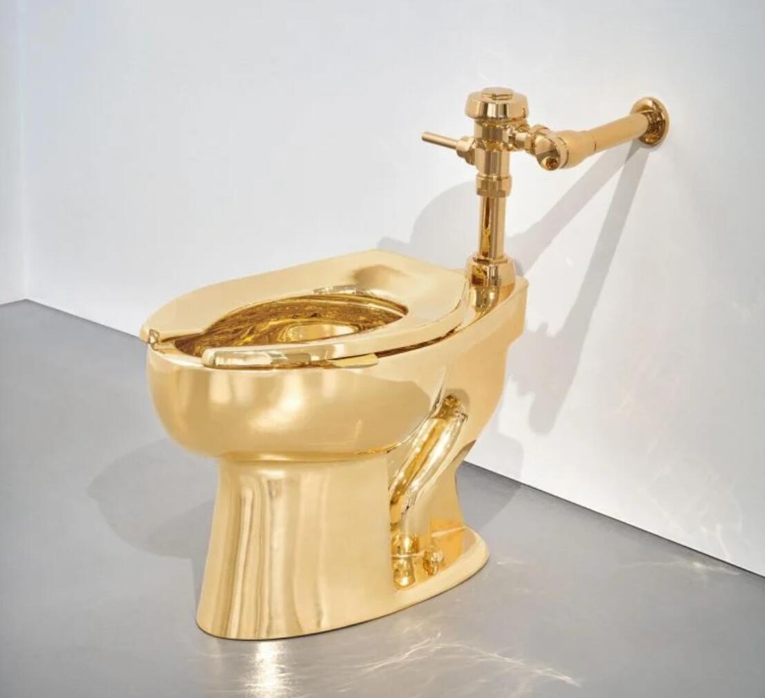 纽约富豪拍卖黄金马桶