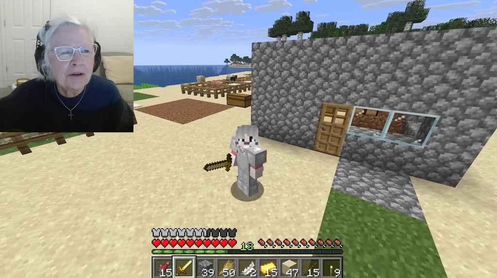 为给患癌孙子筹款,81岁奶奶当起了Minecraft游戏主播