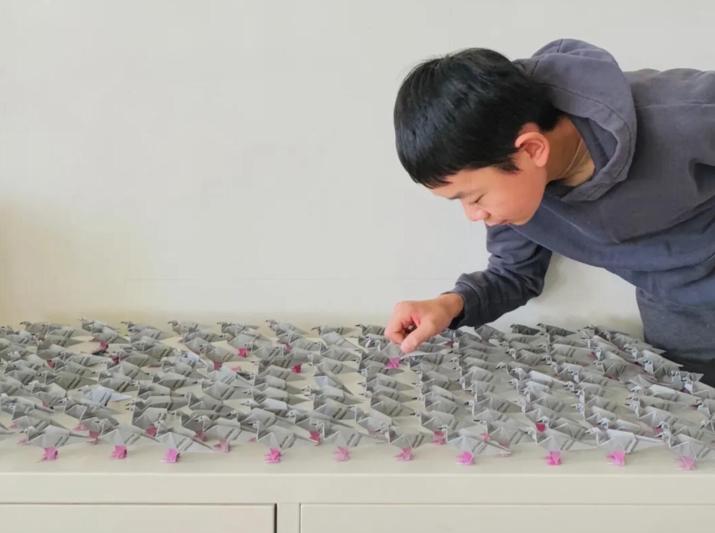 美国中学生设计出承重自身万倍的折纸结构